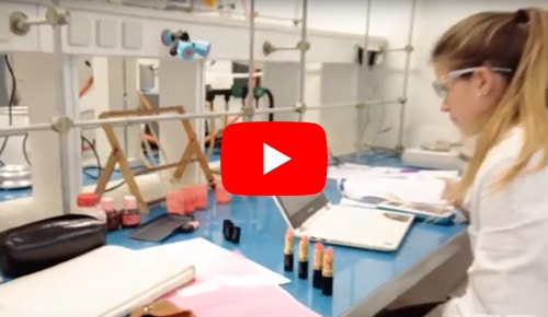 Découvrez la Licence Professionnelle – Chimie Formulation Industrielle CY Tech en vidéo